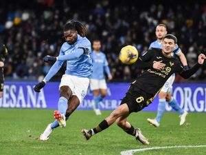 Napoli Vs Verona: Partenopei Menang 2-0