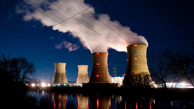  The Three Mile Island Nuclear Plant is seen in the early morning hours March 28, 2011 in Middletown, Pennsylvania. Demonstrators gathered at the 32nd annual vigil in remembrance of the disaster at the Three Mile Island Nuclear Plant, to remember the accident, in which Unit #1's core melted down on March 28, 1979. This year's vigil was dedicated to the victims of the earthquake and tsunami in Japan. (Photo Jeff Fusco/Getty Images/AFP (Photo by JEFF FUSCO / GETTY IMAGES NORTH AMERICA / Getty Images via AFP)