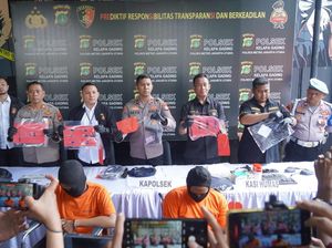 Begal Motor Berpistol Beraksi di Kelapa Gading, 2 Pelaku Ditangkap Begal Motor Berpistol Beraksi di Kelapa Gading, 2 Pelaku Ditangkap