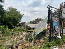 Ledakan Terjadi dalam Rumah di Mojokerto, Ibu dan Anak Tewas
