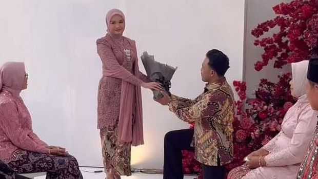 Salma Salsabil dan Dimansyah Laitupa