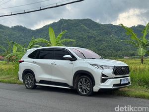 Ekspor Innova Zenix dan Yaris Cross Hybrid Buatan Toyota Indonesia Meroket, Naik 111%! Ekspor Innova Zenix dan Yaris Cross Hybrid Buatan Toyota Indonesia Meroket, Naik 111%!