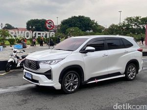 Iritnya Pake Banget! Segini Konsumsi BBM Innova Zenix Hybrid Dipakai Mudik