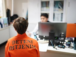 Masuk Sel Detensi, Turis Ngaku Suasananya Ngeri Seperti Film Horor!