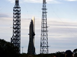 Roket Raksasa Jeff Bezos Batal Diluncurkan