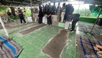 13 Makam Keramat Palsu di Ngawi-Mojokerto Dibongkar, Dinilai Kaburkan Sejarah
