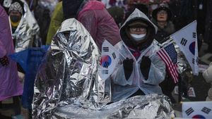 Pendukung Presiden Yoon Suk Yeol Berunjuk Rasa di Tengah Cuaca Membeku