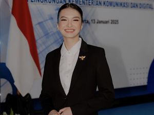 Video Raline Shah Setelah Jadi Stafsus Menkomdigi: Janji Nggak Magabut Video Raline Shah Setelah Jadi Stafsus Menkomdigi: Janji Nggak Magabut