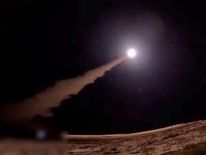Israel Cegat Rudal yang Ditembakkan dari Yaman Israel Cegat Rudal yang Ditembakkan dari Yaman