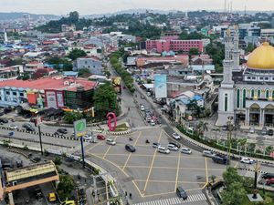 Samarinda Terapkan Yellow Box Junction di 2 Titik Strategis Samarinda Terapkan Yellow Box Junction di 2 Titik Strategis