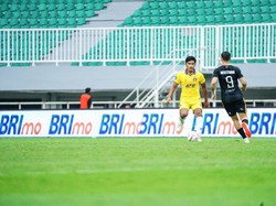 Persik Kediri Pinjamkan Ahmad Agung ke Persib Bandung