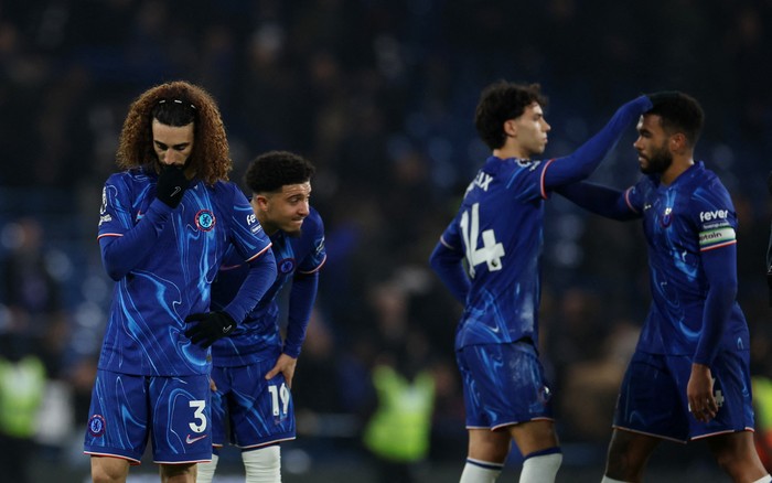 Soccer Football - Premier League - Chelsea v AFC Bournemouth - Stamford Bridge, London, Britain - January 14, 2025 Chelseas Marc Cucurella reacts after the match REUTERS/Isabel Infantes EDITORIAL USE ONLY. NO USE WITH UNAUTHORIZED AUDIO, VIDEO, DATA, FIXTURE LISTS, CLUB/LEAGUE LOGOS OR LIVE SERVICES. ONLINE IN-MATCH USE LIMITED TO 120 IMAGES, NO VIDEO EMULATION. NO USE IN BETTING, GAMES OR SINGLE CLUB/LEAGUE/PLAYER PUBLICATIONS. PLEASE CONTACT YOUR ACCOUNT REPRESENTATIVE FOR FURTHER DETAILS..