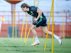 Dejan Tumbas-Dime Dimov Tak Sabar Jalani Debut di Stadion GBT Dejan Tumbas-Dime Dimov Tak Sabar Jalani Debut di Stadion GBT