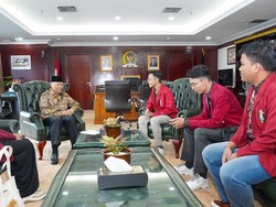 HNW Bicara Pentingnya Bekali Generasi Muda dengan Akhlak dan Agama