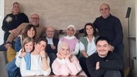 Momen Irish Bella Pulang Kampung ke Belgia, Semua Kumpul Bikin Tersenyum