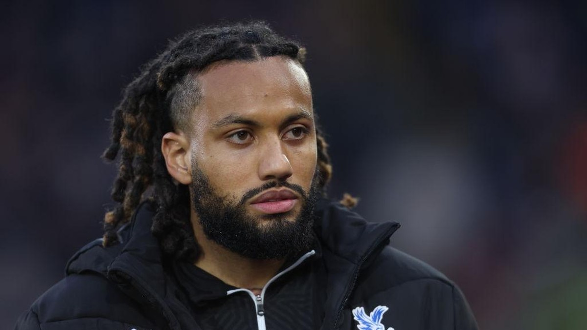 Jairo Riedewald pernah bermain di Indonesia bersama Ajax. (Foto: Rob Newell - CameraSport via Getty Images)