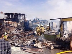 Kebakaran di Permukiman Padat Kemayoran, 28 Mobil Damkar Dikerahkan