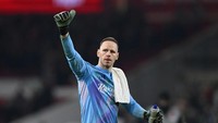 Di posisi pertama ada kiper Nottingham Forest, Matz Sels dengan sembilan clean sheets (Getty Images)