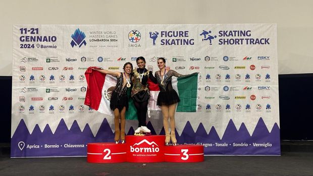 Nurul Ayinie Sulaeman (Ayi), 32 tahun, atlet fig skating dan diaspora Indonesia yang melatih di Kuwait menunjukkan kepiawaiannya dalam kompetisi Winter World Masters Games di Lombardia Italia (12–21 Januari 2024). Ayi menyabet dua medali emas dari kategori Adult Free Skate Silver Women I serta Artistic Gold Women I setelah menyisihkan 14 perwakilan dari berbagai negara.