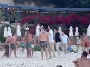 Deretan Ulah Turis yang Bikin Geleng-geleng Selama 2024 Versi Fodors