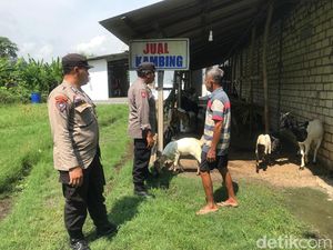 Polsek Lamongan Kota Gelar Patroli Antisipasi Penyakit Mulut dan Kuku