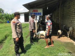 Polsek Lamongan Kota Gelar Patroli Antisipasi Penyakit Mulut dan Kuku