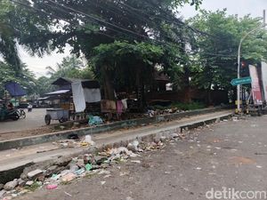 Sampah Menumpuk di Jembrana, Warga Keluhkan Bau Busuk Sampah Menumpuk di Jembrana, Warga Keluhkan Bau Busuk