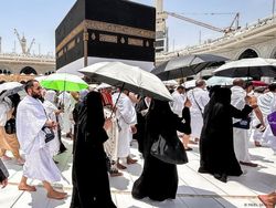 Nekat Haji Tanpa Visa Resmi, Saudi Bakal Bebankan Sanksi Ini ke Jemaah Ilegal