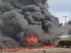 Asap Tebal Kebakaran SPBU di Tanggeung, 4 Orang Terluka