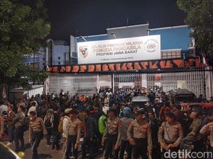 Imbas Markas Pemuda Pancasila Jabar Diserang, 12 Orang Luka-luka Imbas Markas Pemuda Pancasila Jabar Diserang, 12 Orang Luka-luka