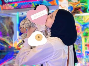 Zaskia Sungkar Menyusui Anak Adopsi, Gimana Caranya? Ini Penjelasan Dokter Zaskia Sungkar Menyusui Anak Adopsi, Gimana Caranya? Ini Penjelasan Dokter