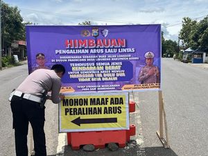 Jalan Poros Soppeng-Barru Longsor, Polisi Alihkan Truk Lewat Camba
