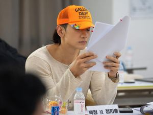 Rain Ambil Tantangan Jadi Villain di Bloodhounds 2 Rain Ambil Tantangan Jadi Villain di Bloodhounds 2