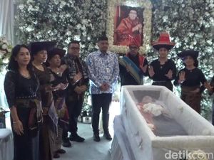 Ibu Arya Sinulingga Wafat, Bobby hingga Edy Rahmayadi Melayat Ibu Arya Sinulingga Wafat, Bobby hingga Edy Rahmayadi Melayat