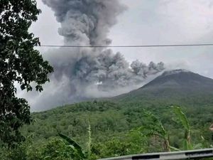 Gunung Lewotobi Laki-laki Meletus 4 Kali Sore Ini, 6.108 Warga Masih Mengungsi