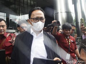 Hakim Mahkamah Konstitusi Ridwan Mansyur Diperiksa KPK
