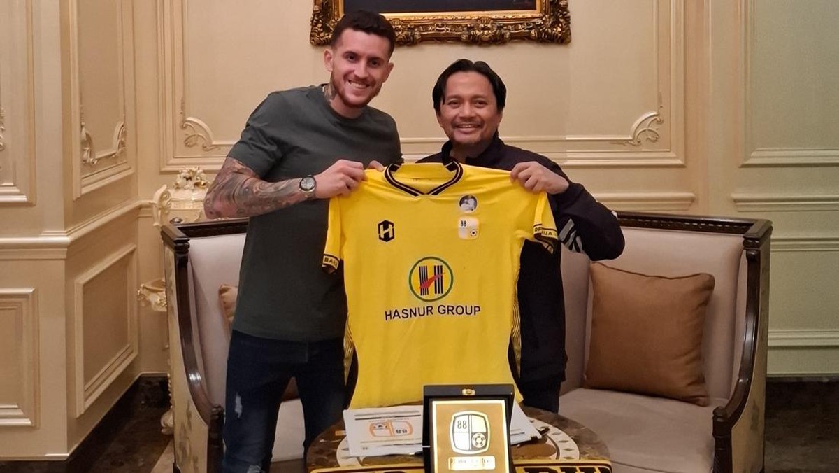 Jaime Jose Moreno Ciorciari bersama CEO PS Barito Putera Hasnuryadi Sulaiman. (Foto: dok. Barito Putera)