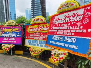 Banjir Karangan Bunga Ucapan Selamat buat Anindya Bakrie Banjir Karangan Bunga Ucapan Selamat buat Anindya Bakrie