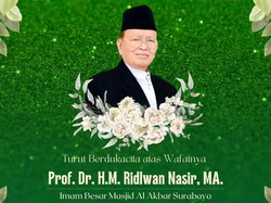 Imam Besar Masjid Al Akbar Surabaya KH M Ridlwan Nasir Wafat