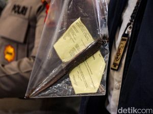 Ngeri! Pisau Ini Dipakai Nanang Gimbal Tikam Sandy Permana Ngeri! Pisau Ini Dipakai Nanang Gimbal Tikam Sandy Permana