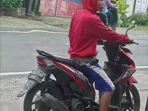 Polisi Buru Pemuda Nganjuk yang Pamer Kelamin dan Onani di Tempat Umum Polisi Buru Pemuda Nganjuk yang Pamer Kelamin dan Onani di Tempat Umum