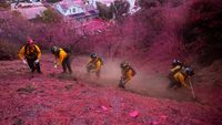 Penampakan Los Angeles Diselimuti Bubuk Pink