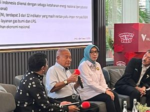 Target Bauran Energi Sulit Tercapai, Minta Direvisi Target Bauran Energi Sulit Tercapai, Minta Direvisi