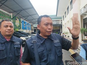 Persidangan Pelecehan Seksual Tiga Santriwati Diduga Diintervensi Ponpes Persidangan Pelecehan Seksual Tiga Santriwati Diduga Diintervensi Ponpes