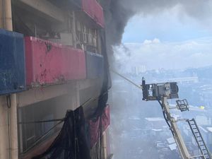 10 Korban Kebakaran Glodok Plaza Belum Ditemukan