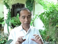 Sederet Komentar Jokowi dari Coretan Adili Jokowi hingga Anggaran IKN