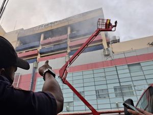 Pemprov Jakarta Diminta Sidak Gedung-gedung Buntut Kebakaran Glodok Plaza Pemprov Jakarta Diminta Sidak Gedung-gedung Buntut Kebakaran Glodok Plaza