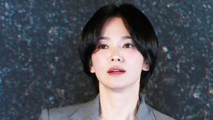 Song Hye Kyo Tampil dengan Rambut Bondol, Disebut Awet Muda Bak Remaja