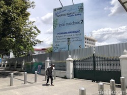 Teras Malioboro 2 Usai Pedagang Direlokasi, Ditutup Seng dan Dijaga Satpol PP
