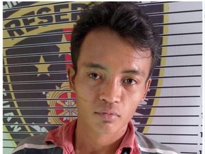 Tampang Sabarudin yang Bacok Istri di Depan Rumah hingga Tewas Tampang Sabarudin yang Bacok Istri di Depan Rumah hingga Tewas
